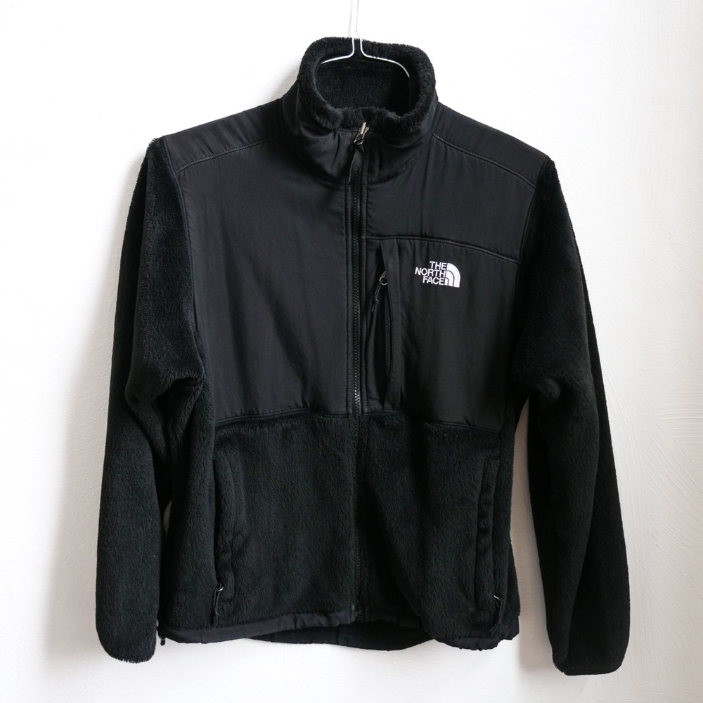 The North Face jacket • fuzzy • zip up